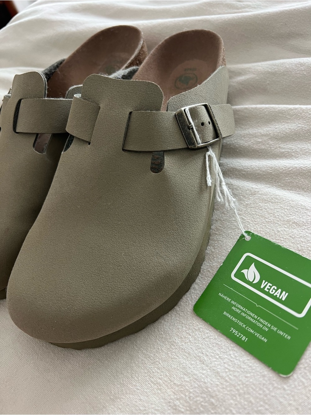 Birkenstock Vegan Boston Clog Size 40 - Khaki Green NWT - Picture 3 of 7